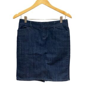 Old Navy Denim High Rise, knee length Pencil Skirt. Ladies Size 2